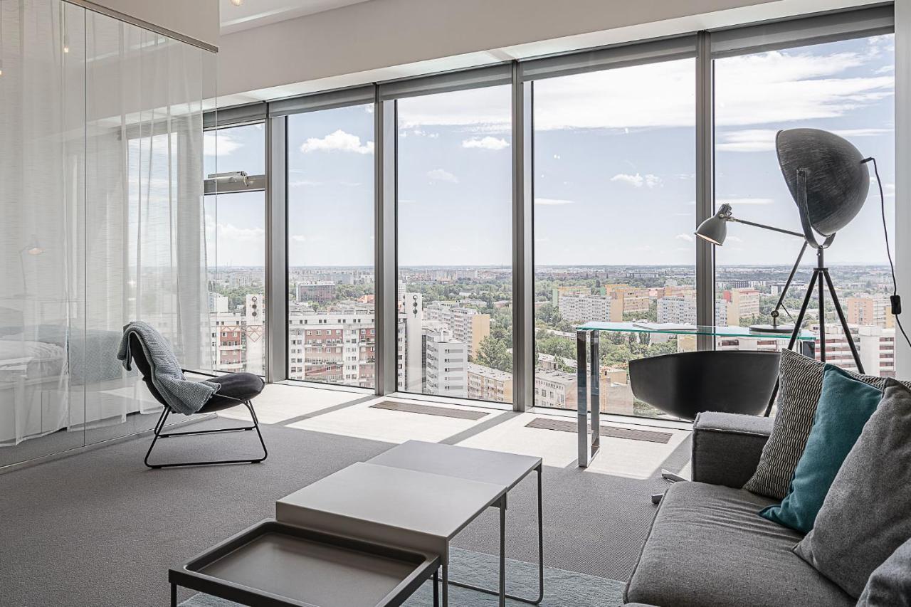 Rentplanet - Apartament Sky Tower Wroclaw Exterior photo